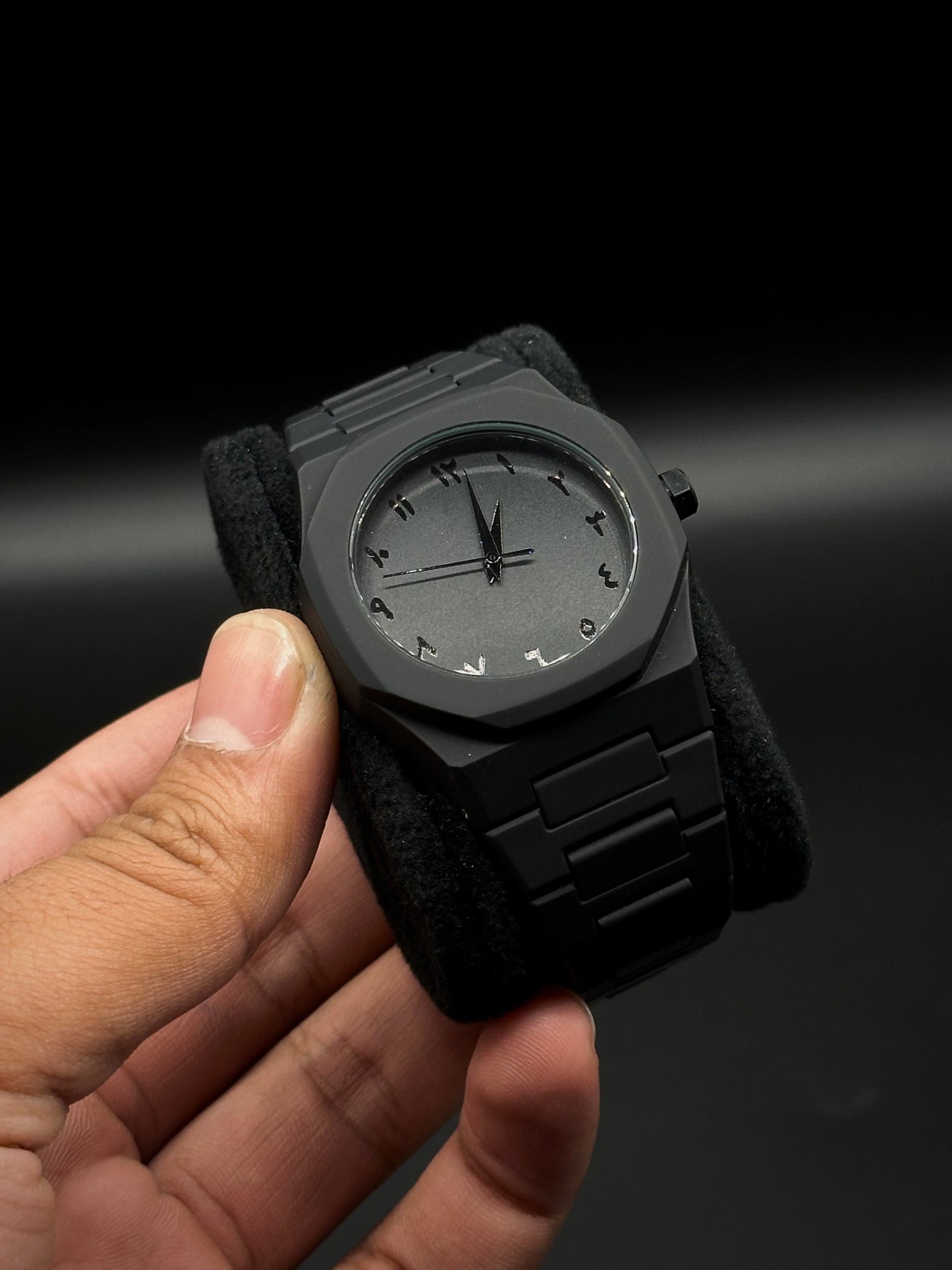 Black Arabic Watch – Carbon Fibre Edition